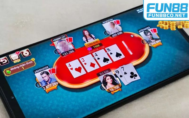 Tính năng hỗ trợ người chơi game bài Fun88