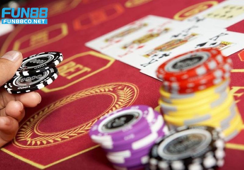 Công thức đánh Baccarat cơ bản là lập điểm thắng thua cụ thể