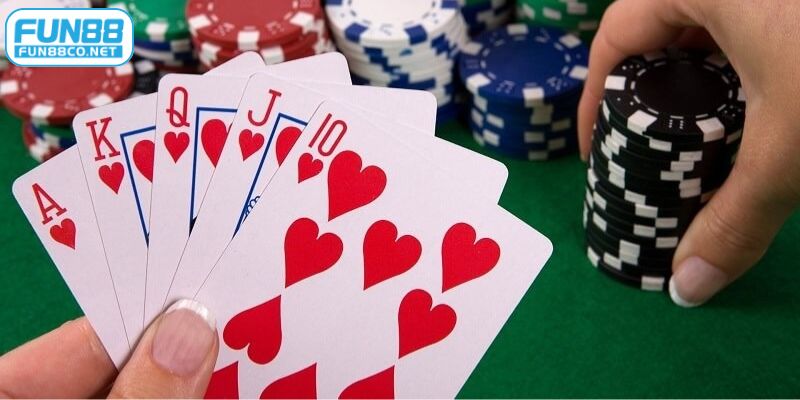 Hiểu rõ luật chơi để làm chủ ván bài dễ dàng nhất