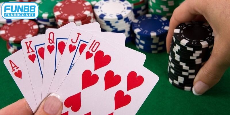 Binh xập xám luôn là game bài có sức hút tại Fun88